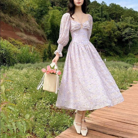 Floral Puff-Sleeve Midi Dress - Picture 7 of 8